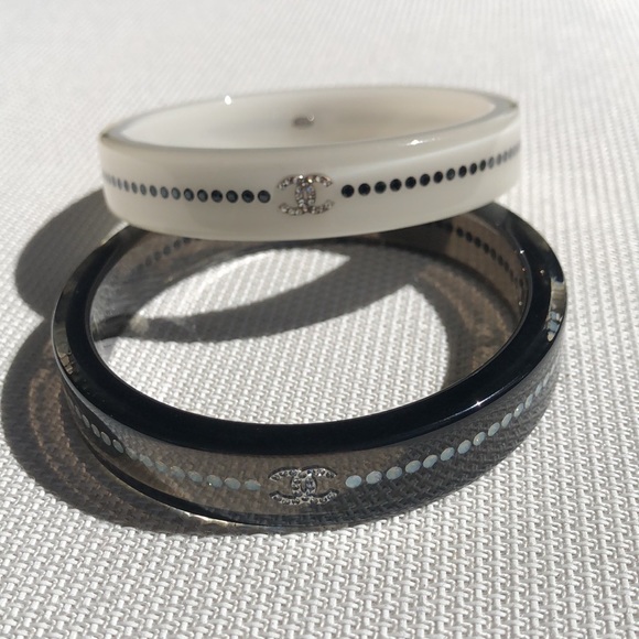 🍒2 CHANEL 1000% AUTHENTIC bangle bracelets. - Picture 11 of 12